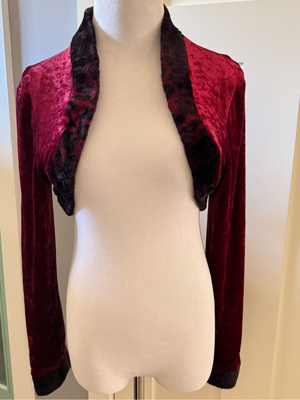VINTAGE 80s velvet bolero crop jacket gothic romantic evening 90s animal print